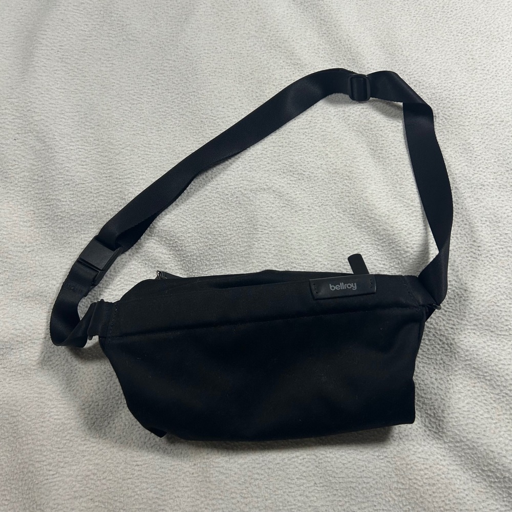 Bellroy Sling Bag Unisex OS Black Crossbody Minimalist Travel EDC Pack Gorp